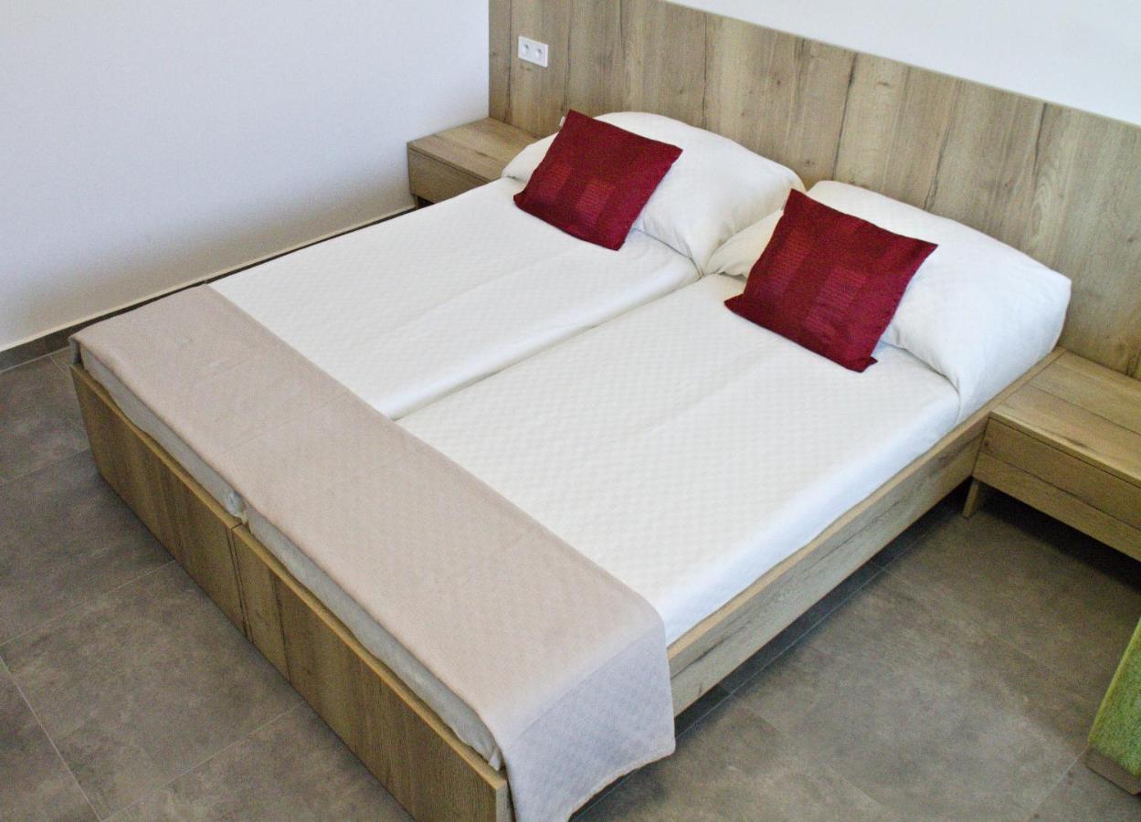 New Pension At Rotor Brewery Kunovice Bagian luar foto